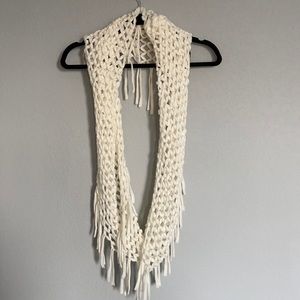 O/S circle scarf - unknown brand